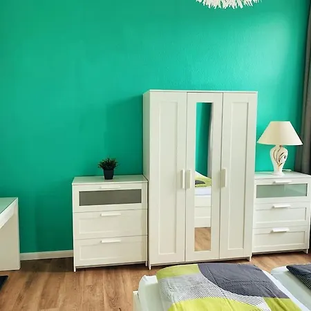 77 Qm Fewo Schlosspark Residenz Innenstadt Schwimmbad Отель *