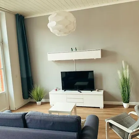 77 Qm Fewo Schlosspark Residenz Innenstadt Schwimmbad Отель Шверин