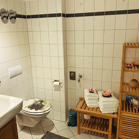 77 Qm Fewo Schlosspark Residenz Innenstadt Schwimmbad Отель *