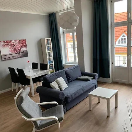 77 Qm Fewo Schlosspark Residenz Innenstadt Schwimmbad Отель