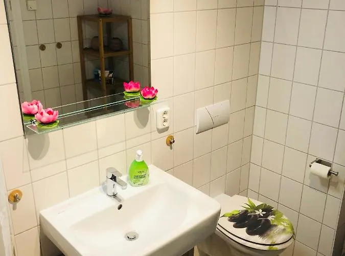 77 Qm Fewo Schlosspark Residenz Innenstadt Schwimmbad Hotel