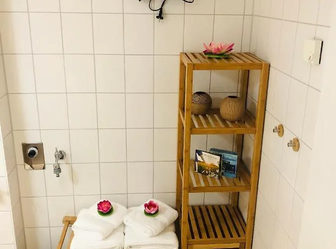 77 Qm Fewo Schlosspark Residenz Innenstadt Schwimmbad Hotel Schwerin (Mecklenburg-Vorpommern)