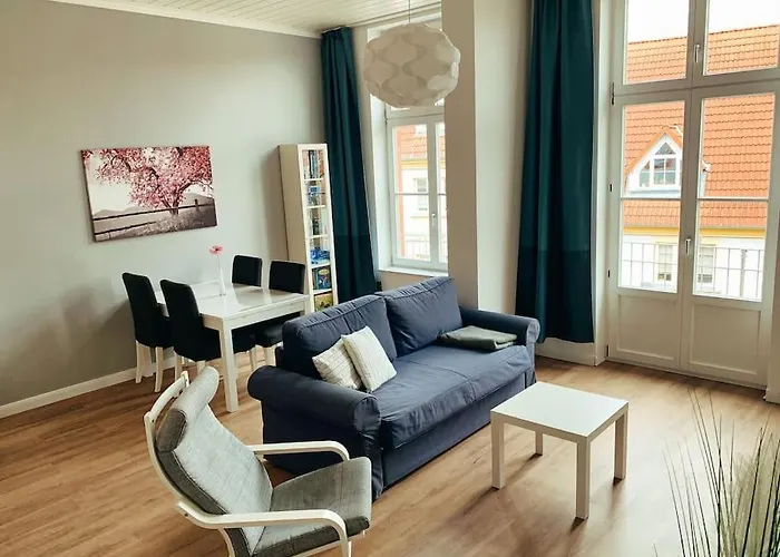 77 Qm Fewo Schlosspark Residenz Innenstadt Schwimmbad *