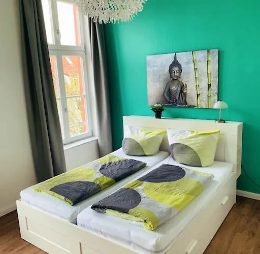 77 Qm Fewo Schlosspark Residenz Innenstadt Schwimmbad Hotel *